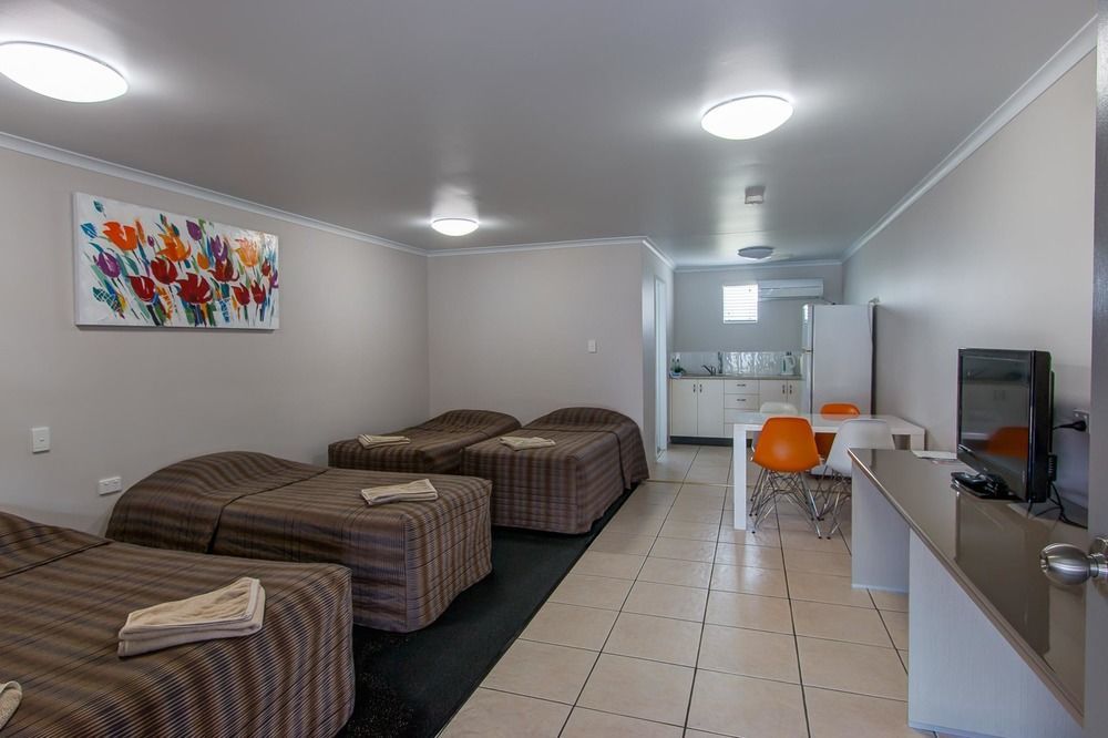Galaxy Mackay Motor Inn Екстер'єр фото