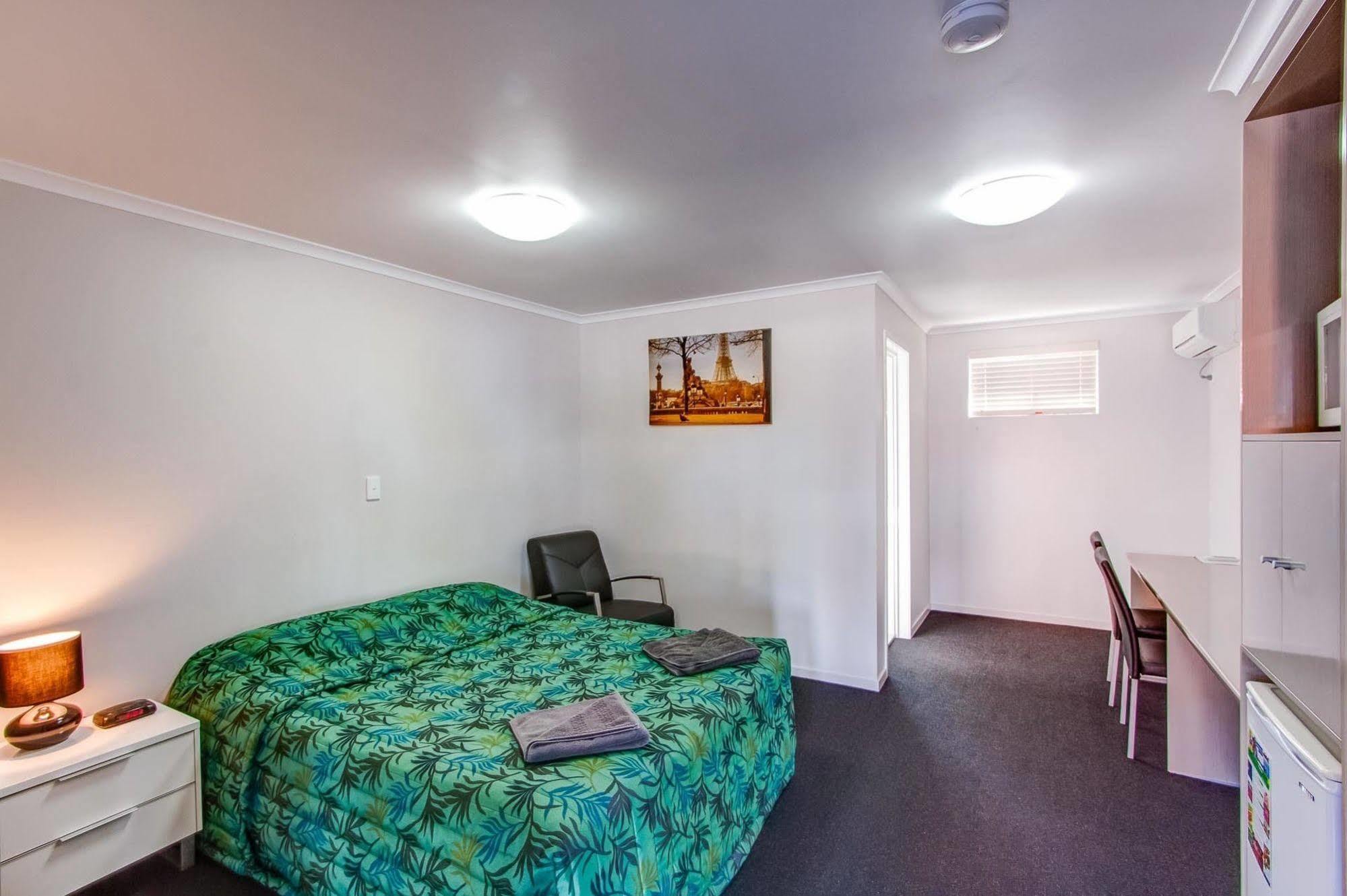 Galaxy Mackay Motor Inn Екстер'єр фото